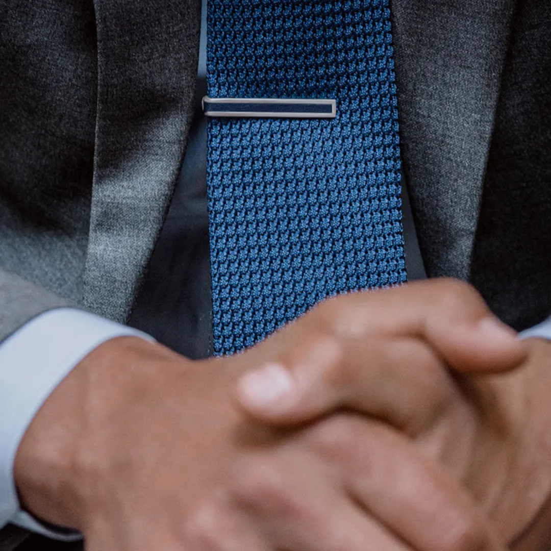 EARTH TIE BAR