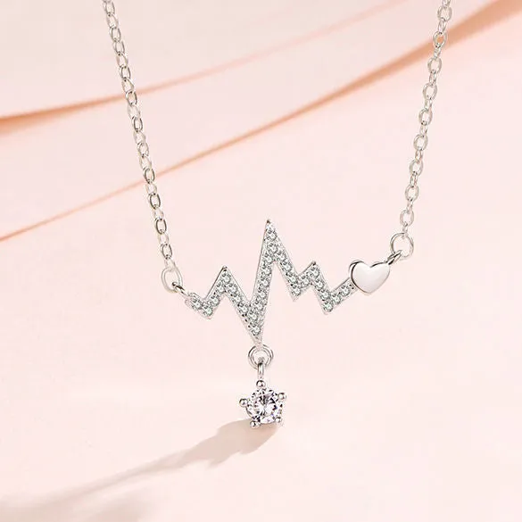 Exquisite Fashion Star Street Style Necklace Light Luxury Style Niche Design Cardiogram Necklace Love Sweet Couple Pendant
