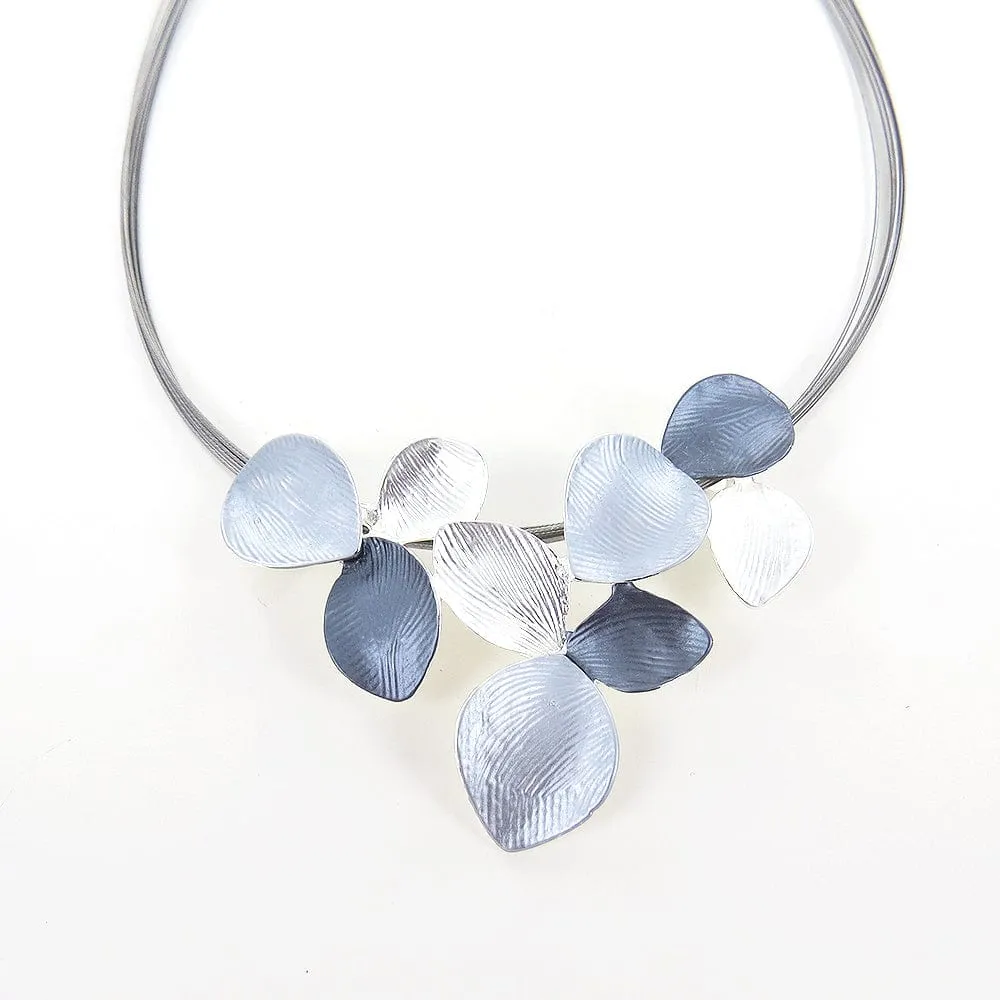 SILVER SHADES MULTI LILY NECKLACE